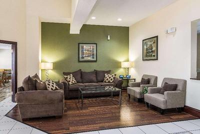 Quality Inn & Suites near I-80 and I-294