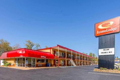 Econo Lodge Near Motor Speedway