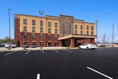 Comfort Suites