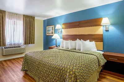 Rodeway Inn & Suites Lake Havasu