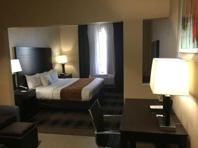 Comfort Suites Houston West at Clay Road