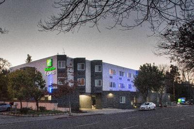 Holiday Inn Express Mountain View - S Palo Alto