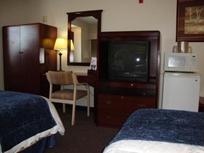 Econo Lodge & Suites Lewisville Area