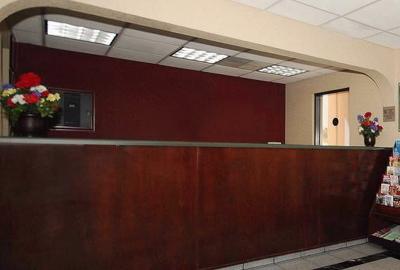 Quality Inn and suites Suburbs