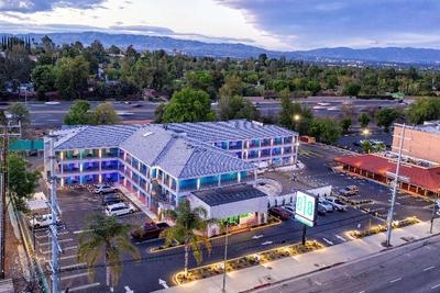 818 Hotel + Pool, Ascend Hotel Collection