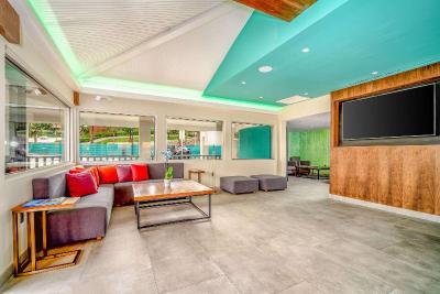 818 Hotel + Pool, Ascend Hotel Collection