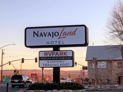 Navajoland Hotel Of Tuba City