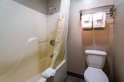 Quality Inn Bishop Near Mammoth