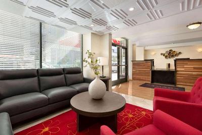 Ramada By Wyndham Oakland Downtown City Center