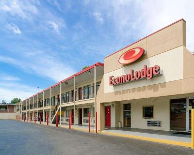 Econo Lodge North