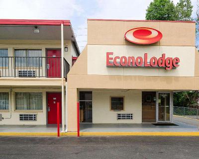 Econo Lodge North