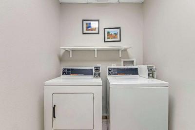 Comfort Suites Lansing