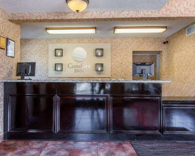 Comfort Inn & Suites Moreno Valley Near March Air
