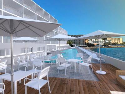 Vibra S'Estanyol Hotel