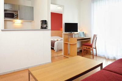Sejours & Affaires Lyon Park Lane
