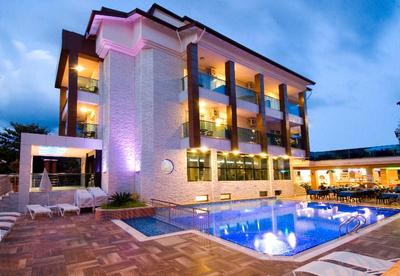 Supreme Boutique Hotel