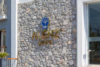 Alenz Suite Hotel