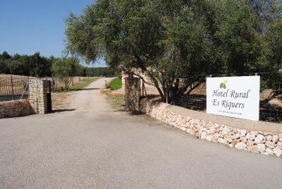 Hotel Rural Es Riquers