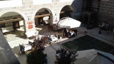 Cesme Kanuni Kervansaray