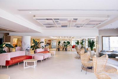 Cristina Las Palmas – Adults Only