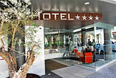 Madanis Hotel