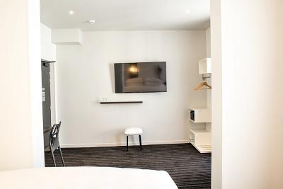 64 Nice Hotel