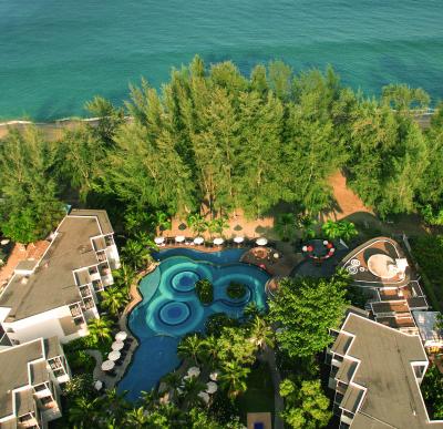 Le Méridien Phuket Mai Khao Beach Resort
