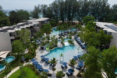 Le Méridien Phuket Mai Khao Beach Resort