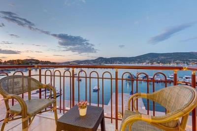 Hanedan Hotel