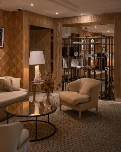 Madison Hotel