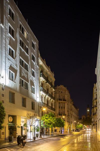 Sweet Hotel Continental
