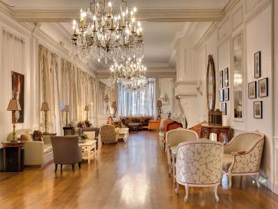 Pavillon henri IV Hotel