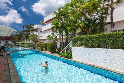 Phunawa Resort (SHA Extra+)
