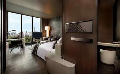 SO/ Bangkok