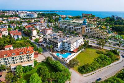 Adella Side Hotel