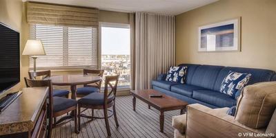 Club Wyndham Inn on Long Wharf