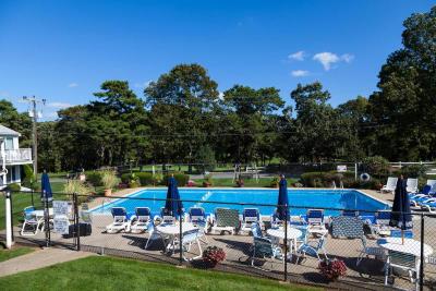 Blue Rock Resort & Golf Course
