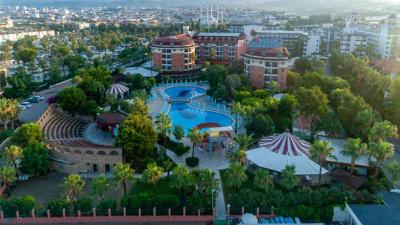 Palmeras Beach Hotel