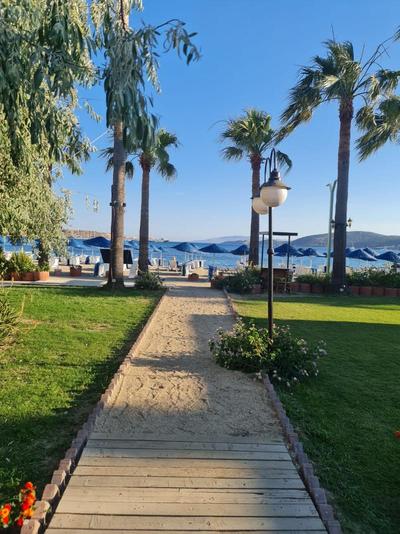 Nagi Beach Hotel