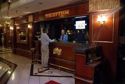 Royal Carine Hotel