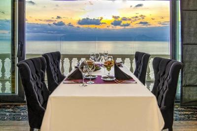 La Boutique Hotels & Suites