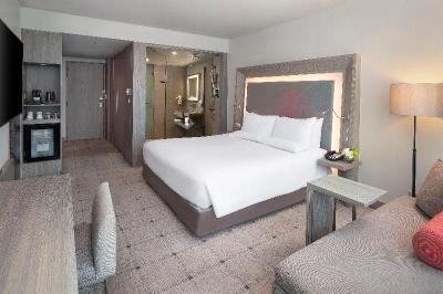 Novotel Bangkok Platinum