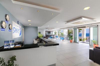 Club Hotel Shark