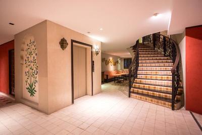 Sheik Hotel