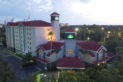 La Quinta Inn and Suites Orlando Convention Center