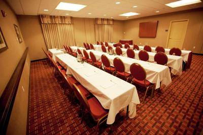 Hampton Inn & Suites Seattle Kent, WA