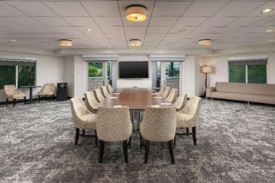 Hampton Inn & Suites Chattanooga Downtown