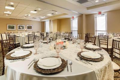 Hilton Garden Inn Bakersfield