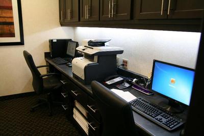 Hampton Inn & Suites Detroit/Airport-Romulus