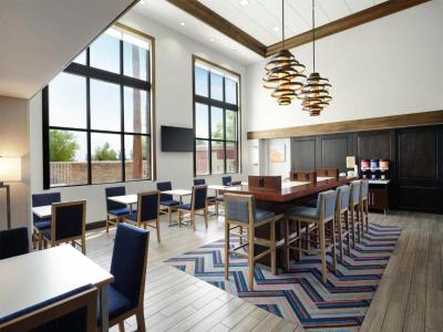 Hampton Inn & Suites Las Vegas Red Rock Summerlin